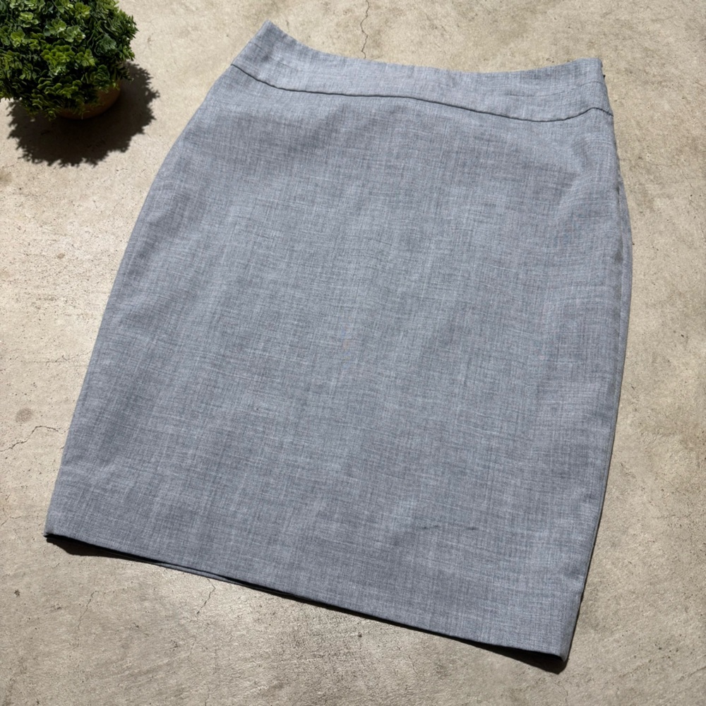 The Limited Light Gray Pencil Skirt Size 2 Classic Preppy Office Modest Career